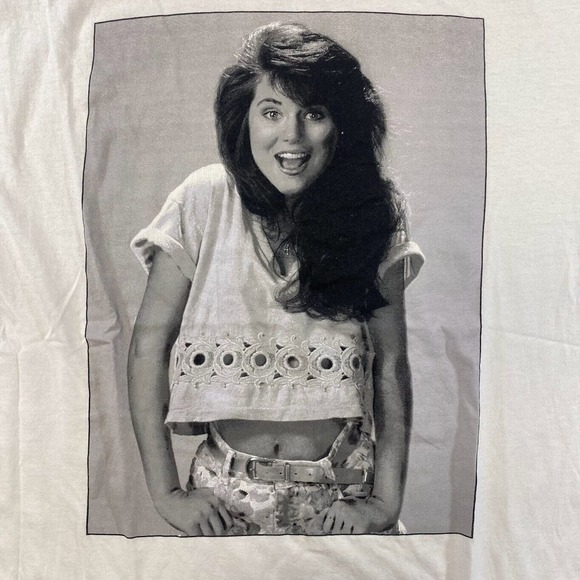 Saved By The Bell Woman Graphic Tee Thrifted Vintage Style Size M - Picture 2 of 10